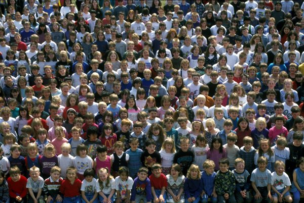 造人工廠 俄羅斯女子誕下69子，打破世界紀(jì)錄的背后與房屋經(jīng)紀(jì)的奇聞